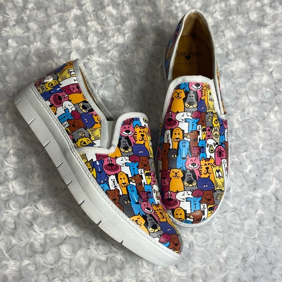 Nurse Mates size 7.5 W slip on sneakers fun animal print colorful like new!Adela - Picture 1 of 8